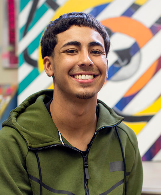 lg_portrait